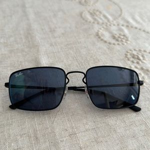 Ray Ban sun glasses BNWT